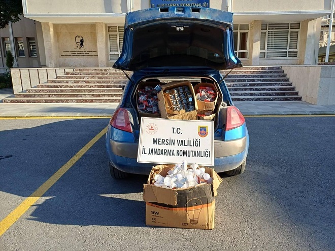 Mersin İl Jandarma Komutanlığı Suç Araştırma Timi (JASAT) ekipleri, hırsızlık