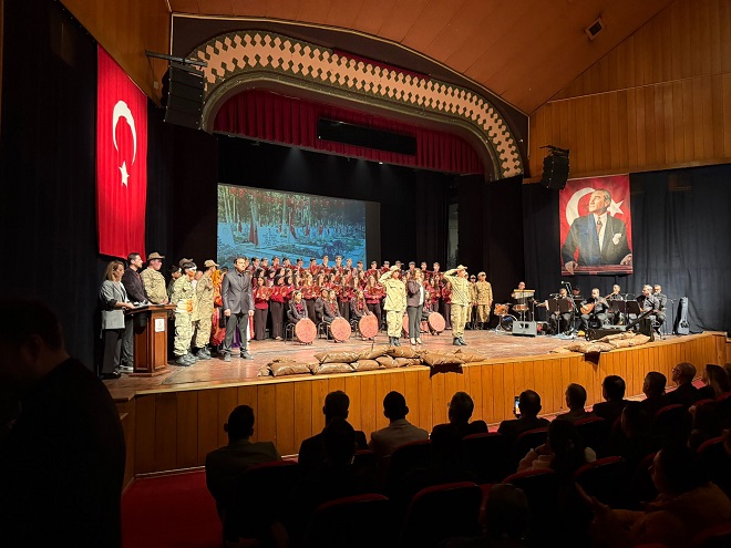 Çanakkale Zaferi’nin 111. yıl dönümü anısına düzenlenen dev oratoryo, Mersin