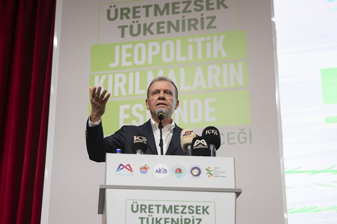 BAŞKAN SEÇER, ‘ÜRETMEZSEK TÜKENİRİZ’ KONFERANSINA KATILDI