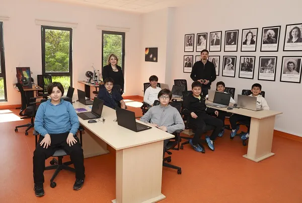 MERSİN BÜYÜKŞEHİR ÇOCUKLARA TEKNOLOJİYİ DOĞRU ŞEKİLDE KULLANMAYI ÖĞRETİYOR