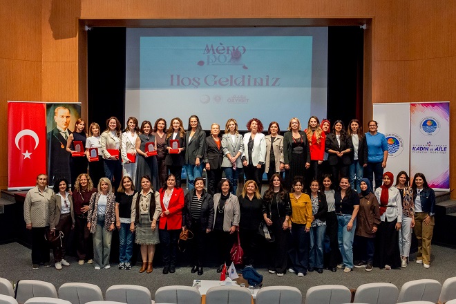 Menopozda hormon tedavisinden beslenmeye, kemik sağlığından cinsel yaşama kadar merak