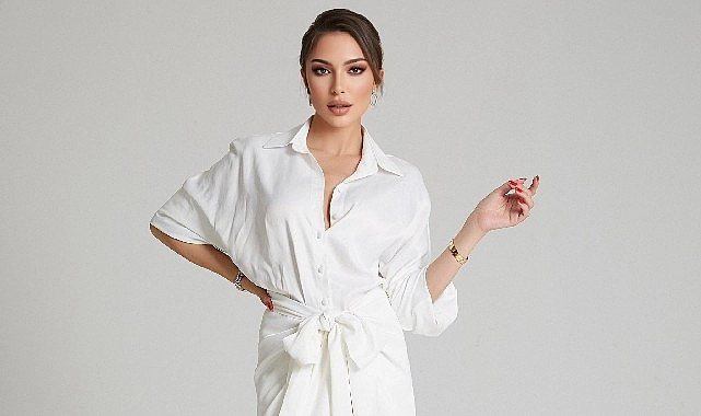 Ünlü Model ve Sunucu Ekranlara Dönüyor