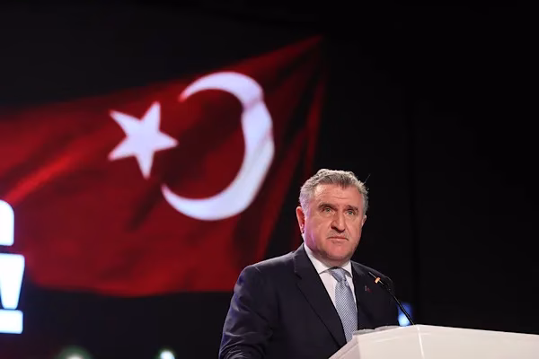 Bakan Bak’tan Avrupa Şampiyonu millî sporculara tebrik