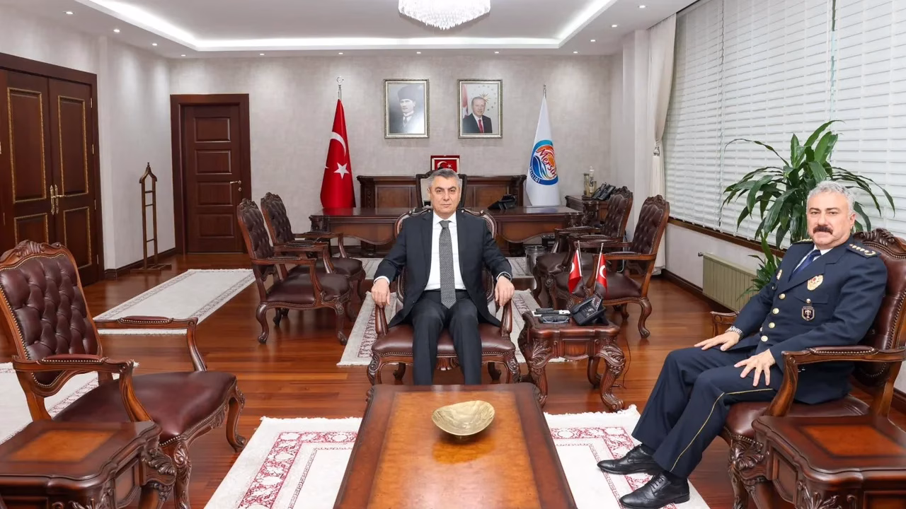 Vali Toros Emniyet Müdürü Aktaş’la Görüştü