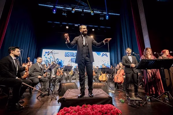 KENT ORKESTRASI’NDAN DUYGU DOLU KONSER