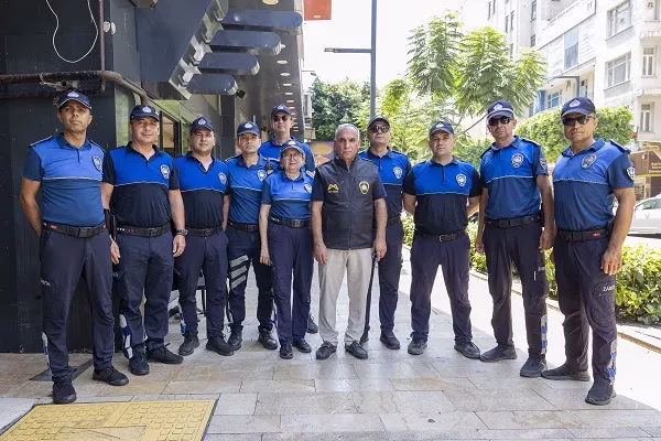 MERSİN BÜYÜKŞEHİR KALDIRIM İŞGALİNE KARŞI DENETİMLERİNİ SÜRDÜRÜYOR