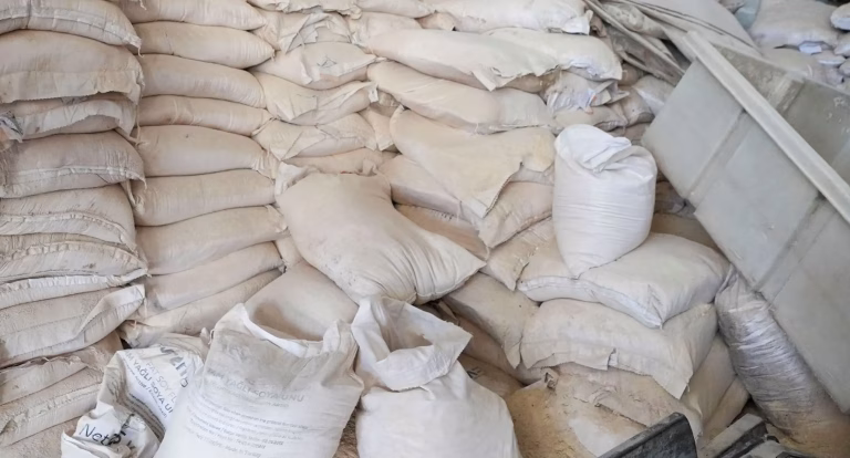 30 TON BOZUK UN İMHA EDİLDİ