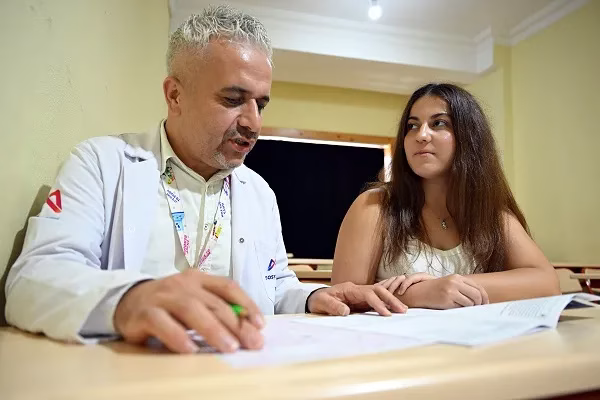 GÖRME ENGELLİ NİSA’NIN GÖREN GÖZLERİ MERSİN BÜYÜKŞEHİR OLDU