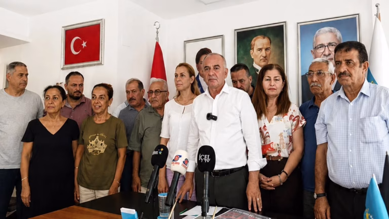 İYİ Parti Mersin’den Otoyol İmza Kampanyası
