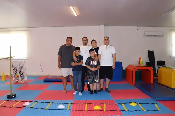 TOROSLAR’IN ENGELSİZ AKADEMİ MERKEZİ, ÖZEL BİREYLERİN HAYATINA DEĞER KATIYOR