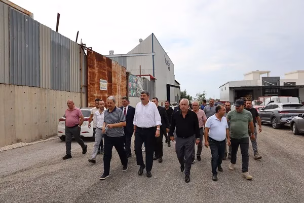 BAŞKAN YILDIZ, HURDACI ESNAFIYLA BULUŞTU