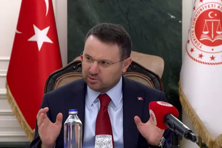 Fon soruşturmalarında 5’inci dalga