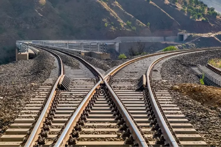 Demiryolunda 47 hat kamu hizmeti kapsamına alındı