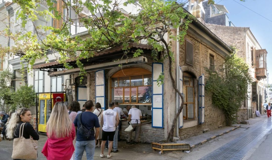 İzmir Büyükşehir Belediyesi’nin kentin kültürel mirasını korumak ve gelecek kuşaklara