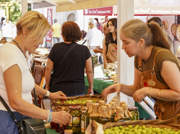 MERSİN-Tarsus’un köklü zeytin kültürünü, üretici emeğini ve gastronomi mirasını buluşturacak