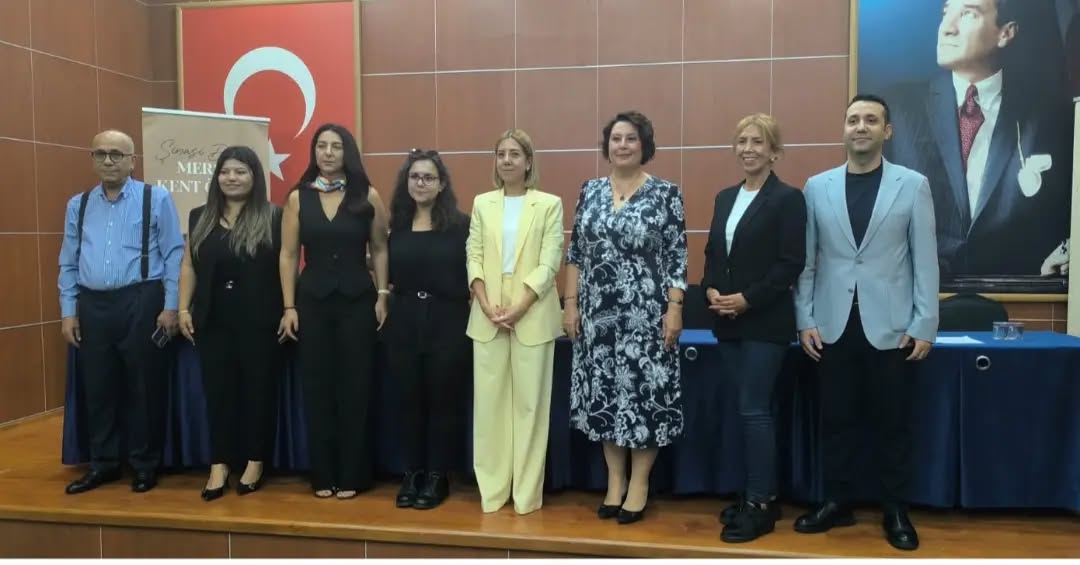 Mersin'in kent belleğine katkı sunan çalışmaları ödüllendiren 7. Şinasi Develi