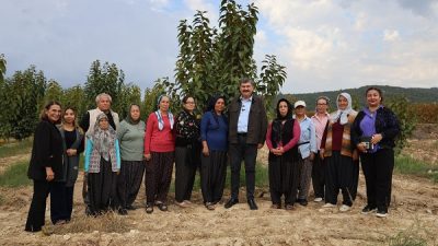 MERSİN-Toroslar Belediye Başkanı Abdurrahman Yıldız, 15 Ekim Dünya Kadın Çiftçiler
