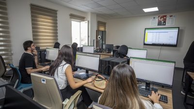 Mersin’de meslek edinmek isteyenleri ve mesleğinde bir adım öne çıkmak