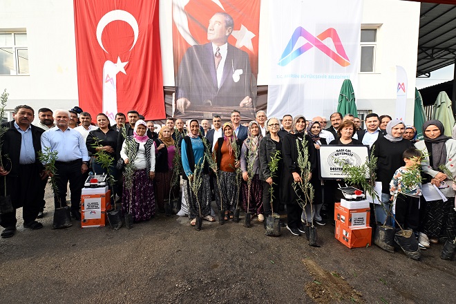 Mersin Büyükşehir Belediyesi Tarımsal Hizmetler Dairesi Başkanlığı tarafından kent genelinde