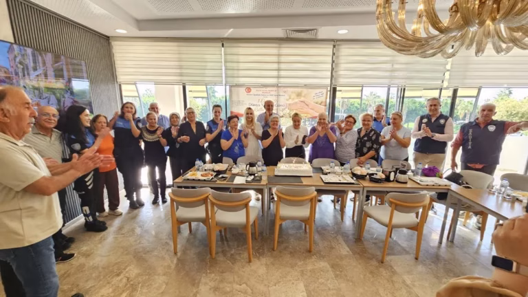 MERSİN’DE YAŞLILAR GÜNÜ’NDE ANLAMLI BULUŞMA