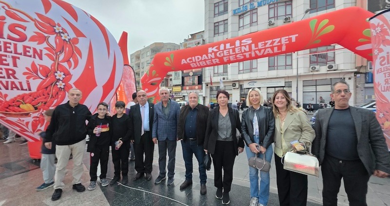 Kilis’in tarlalarından sofralara uzanan lezzeti acı kırmızı biber, bu yıl