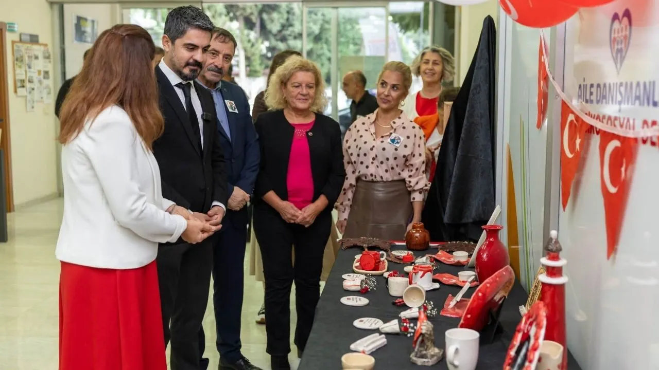 MERSİN-Yenişehir Belediyesi Seramik Atölyesi’nin 3. yılı ve Cumhuriyet’in 103. yılı
