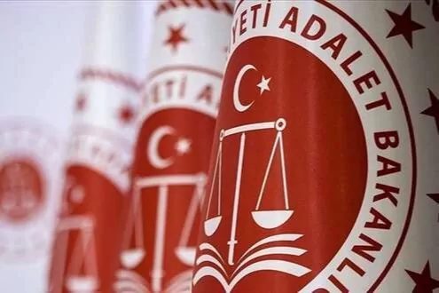 Adalet Bakanlığı, fon soruşturmasına yönelik yaptığı yazılı açıklamada soruşturmanın somut
