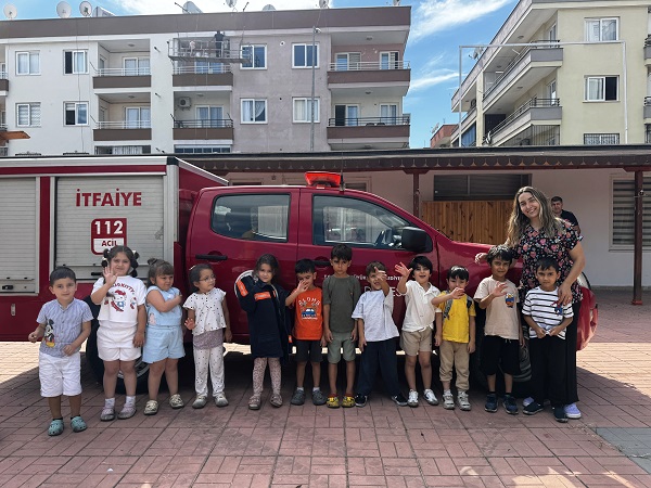MERSİN-Toroslar Belediyesi, çocukların erken yaşlarda afet bilinci kazanması ve olası