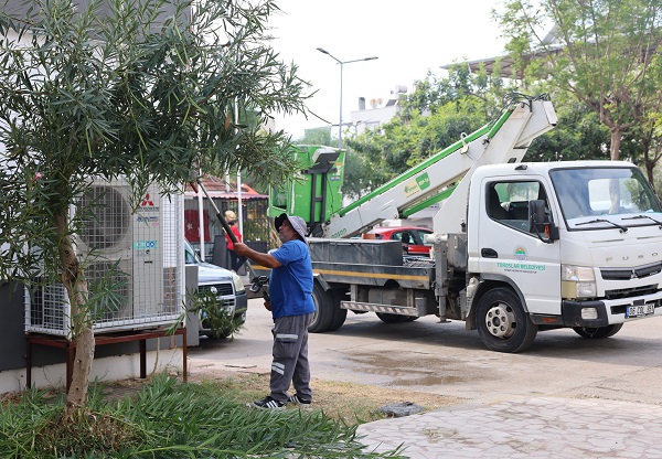 MERSİN-Toroslar Belediyesi, ilçe genelindeki yeşil alanların korunması ve çevre güvenliğinin