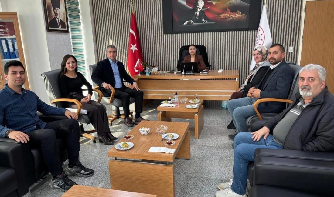 Ağrı Milletvekili Heval Bozdağ, Ağrı Eğitim ve Araştırma Hastanesi'ni ziyaret