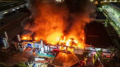 Manisa Organize Sanayi Bölgesi’nde akü fabrikasında meydana gelen patlama ve