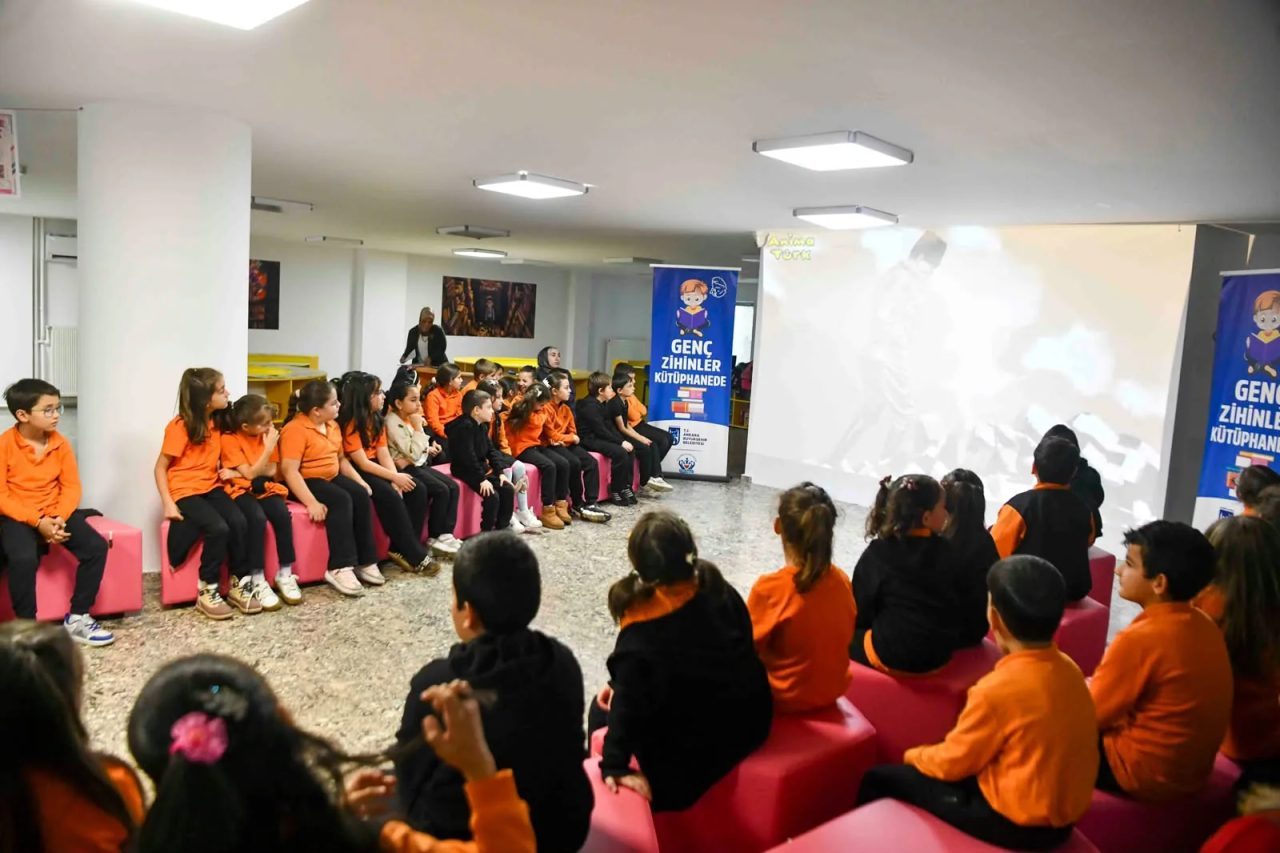 Ankara Büyükşehir Belediyesi, 100. Yıl Gençlik Kütüphanesi’nde ilkokul öğrencilerini “Genç