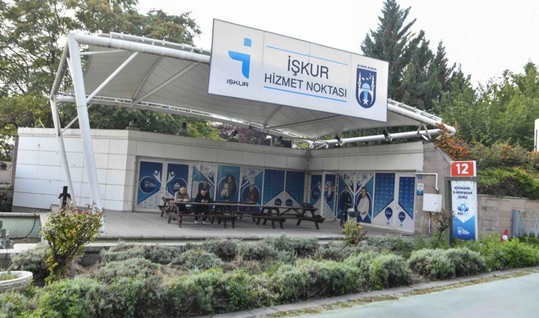 Ankara Büyükşehir Belediyesi Kariyer Merkezi, iş arayan vatandaşlarla personel ihtiyacı