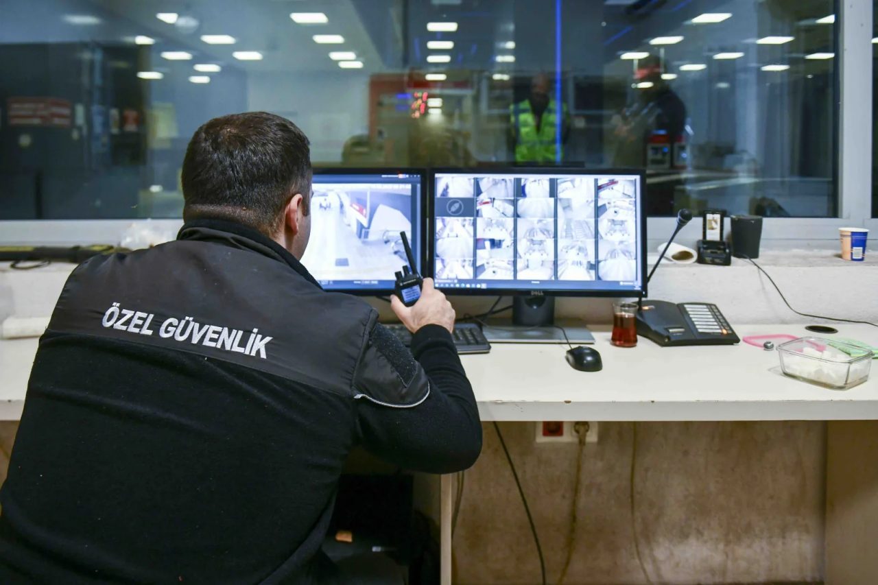 Ankara’da yürüyen merdivenlere yönelik gereksiz müdahaleler sürüyor. Son olarak 24