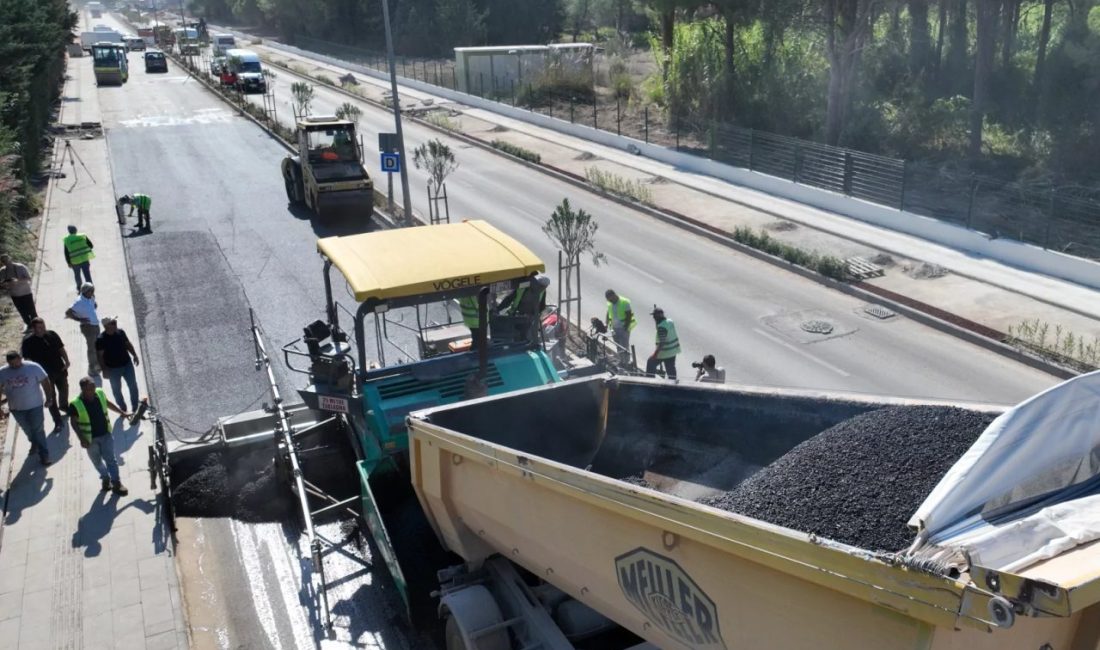 Antalya Büyükşehir Belediyesi, Yaşar Sobutay Bulvarı’nda toplam 4 kilometrelik güzergahta