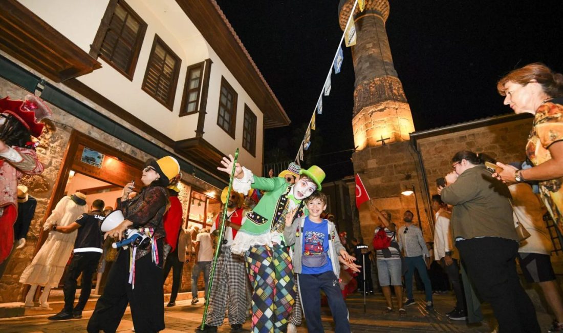 Antalya Muratpaşa Belediyesi’nin bu yıl 11’incisini düzenlediği Uluslararası Kaleiçi Old