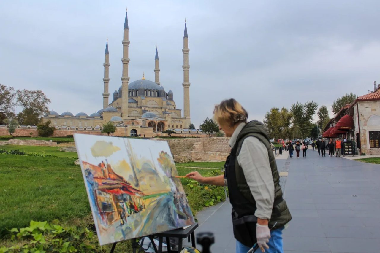 Edirne Valiliği ve Trakya Üniversitesi iş birliğiyle düzenlenen “Uluslararası Balkan