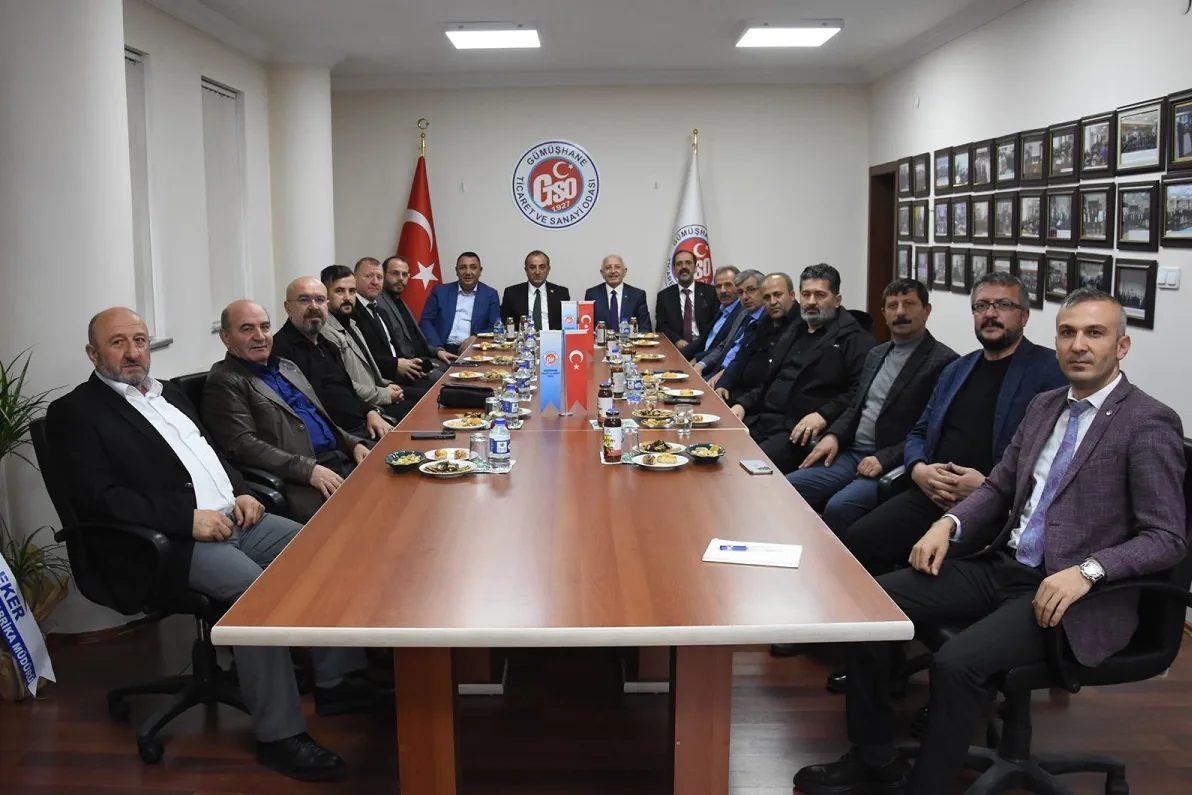 Gümüşhane Belediye Başkanı Vedat Soner Başer, TSO seçimlerini kazanan İsmail