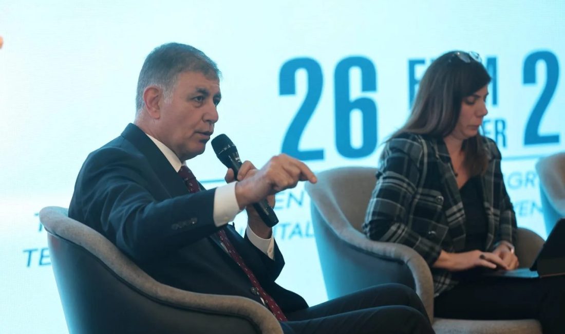 COP31’e hazırlık kapsamında Gaziantep’te düzenlenen yerel iklim eylemi toplantısında konuşan