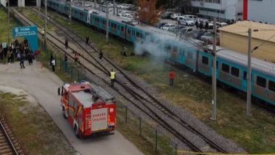 TCDD Taşımacılık koordinasyonunda, Başkentray hattında çalışan bir banliyö treninde yangın