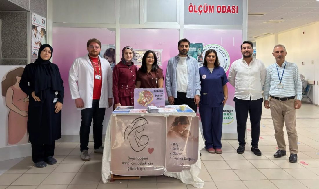 Kozluk Devlet Hastanesinde, Normal Doğum Haftası kapsamında farkındalık standı açıldı.