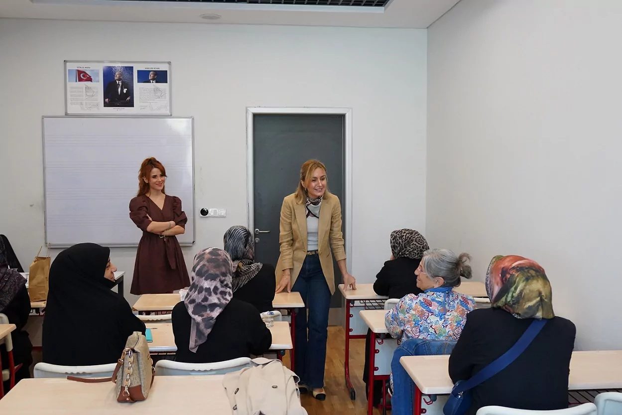 Beylikdüzü Belediyesi’nin okuryazarlığı yaygınlaştırmak ve eğitimde fırsat eşitliğini güçlendirmek amacıyla