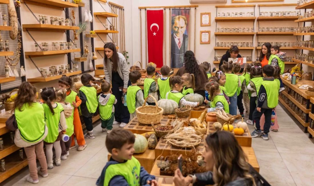 Bornova Belediyesi, çocuklara erken yaşta çevre ve tarım bilinci kazandırmak