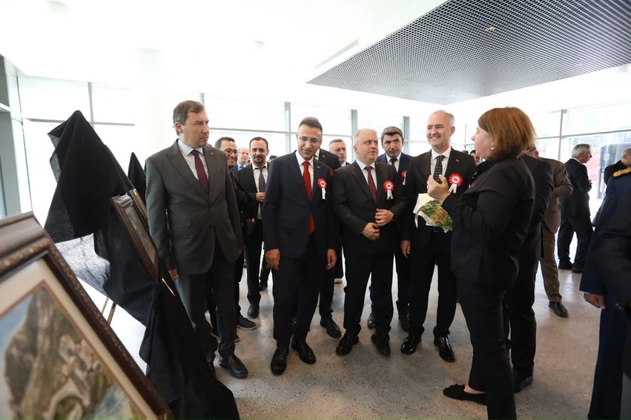 Bursa İnegöl Belediyesi ile sanatçı Hafize Keskin iş birliğinde, Cumhuriyetimizin