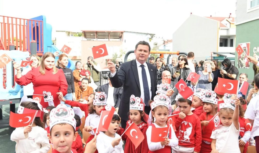 Bursa'da Osmangazi Belediyesi, Cumhuriyet’in kuruluşunun 103. yıl dönümünü kentin dört