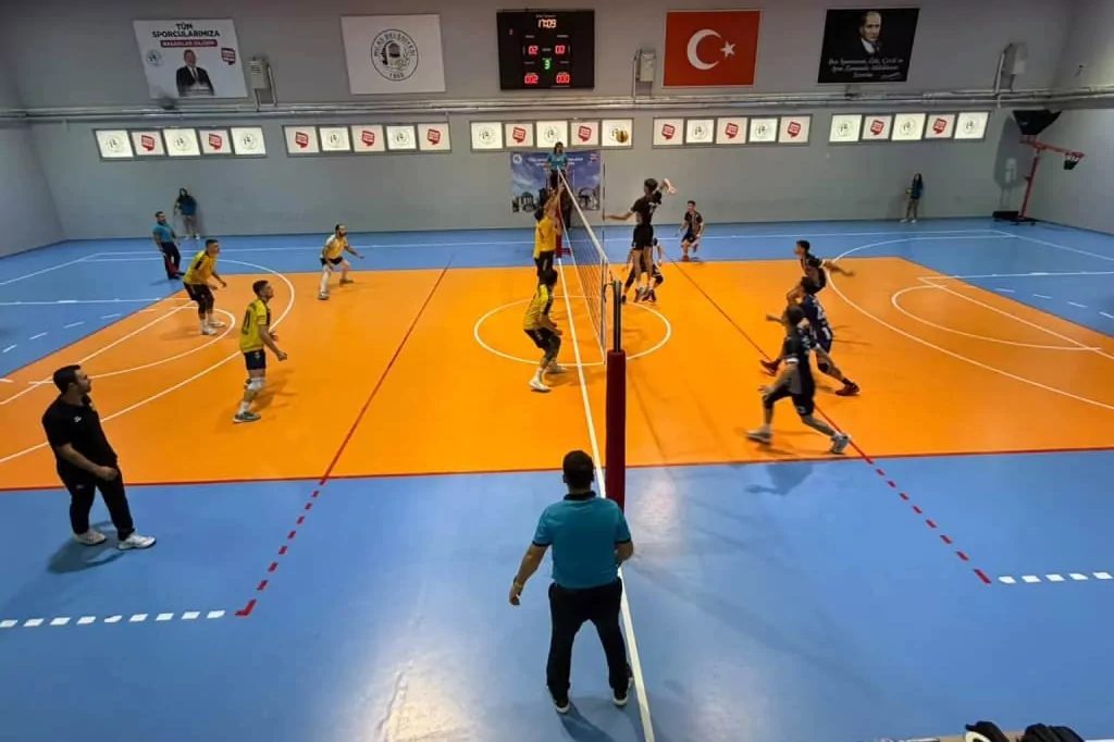 Bursa Yenişehir Belediyespor Erkek Voleybol Takımı, yeni sezona damga vuran