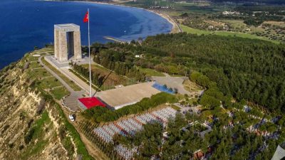 Tekirdağ Büyükşehir Belediyesi, Cumhuriyet’in değerlerine sahip çıkan, tarihî ve kültürel