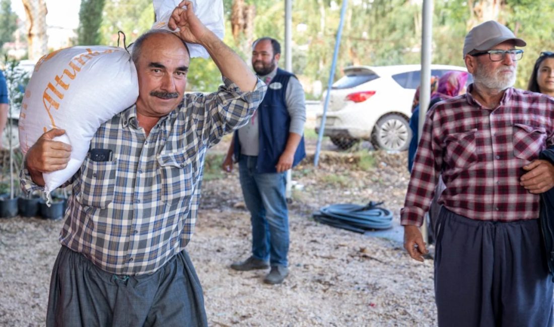 Mersin Büyükşehir Belediyesi Tarımsal Hizmetler Dairesi Başkanlığı tarafından kent genelinde