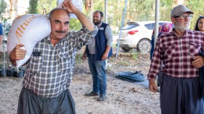 Mersin Büyükşehir Belediyesi Tarımsal Hizmetler Dairesi Başkanlığı tarafından kent genelinde