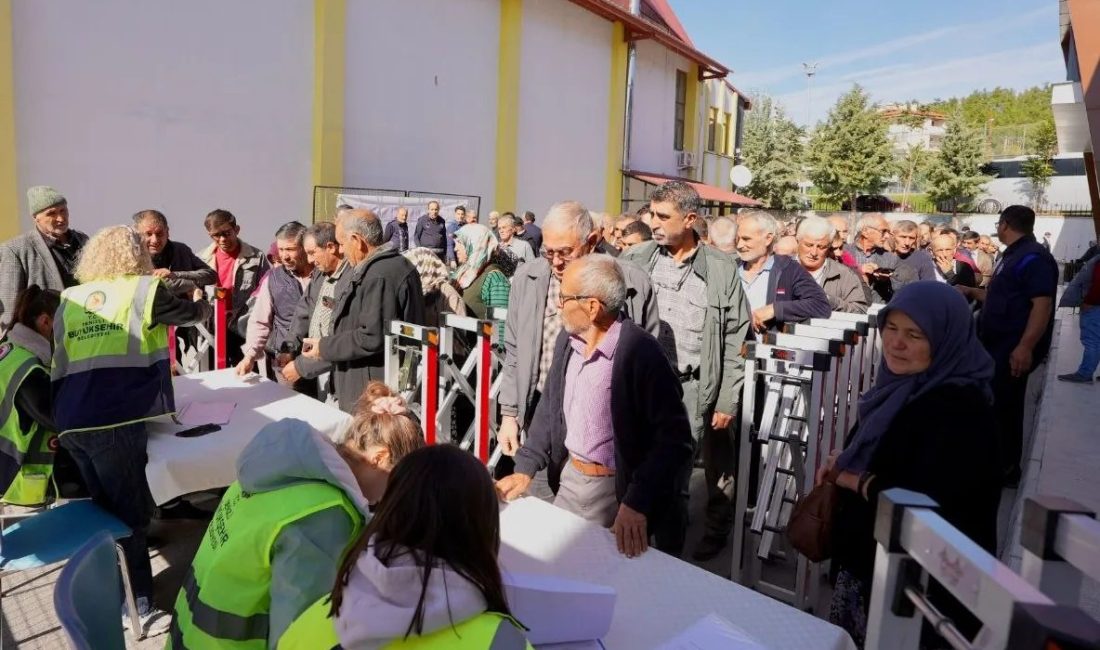 Denizli Büyükşehir Belediyesi’nin artan yem maliyetlerine karşı üreticiyi desteklemek ve